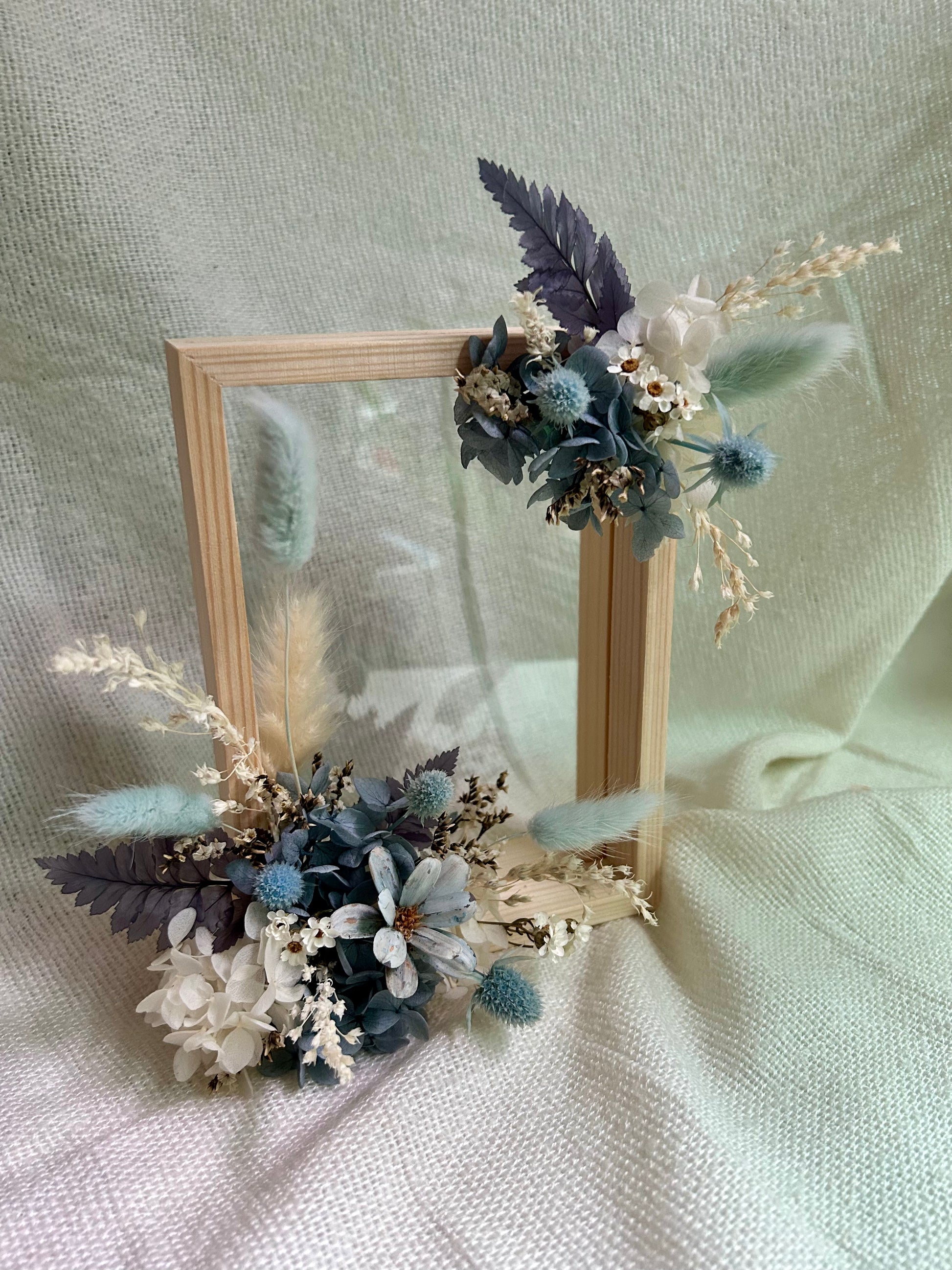 Ocean bloom floral frame small front view