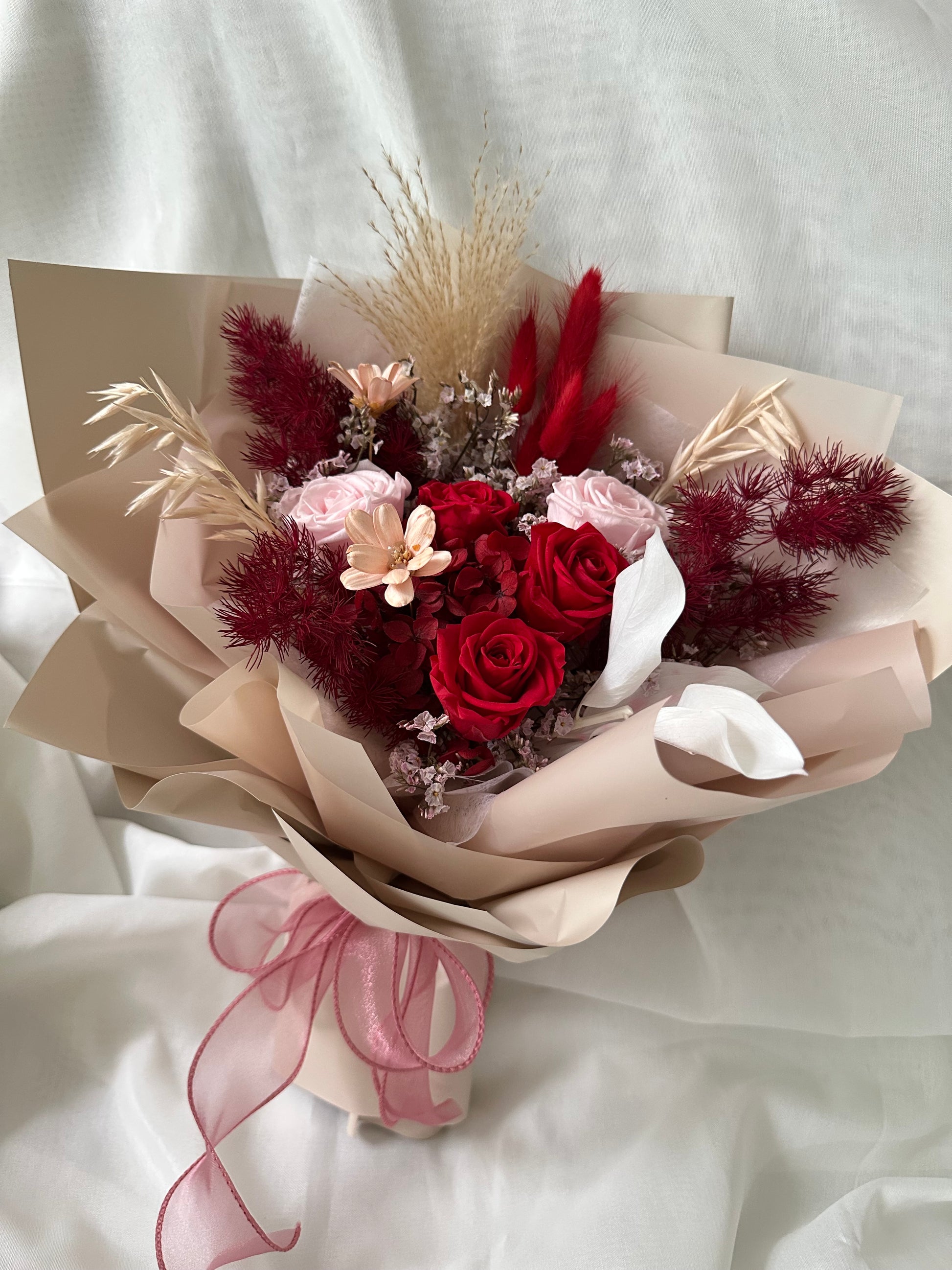 Red rose Vday flower bouquet