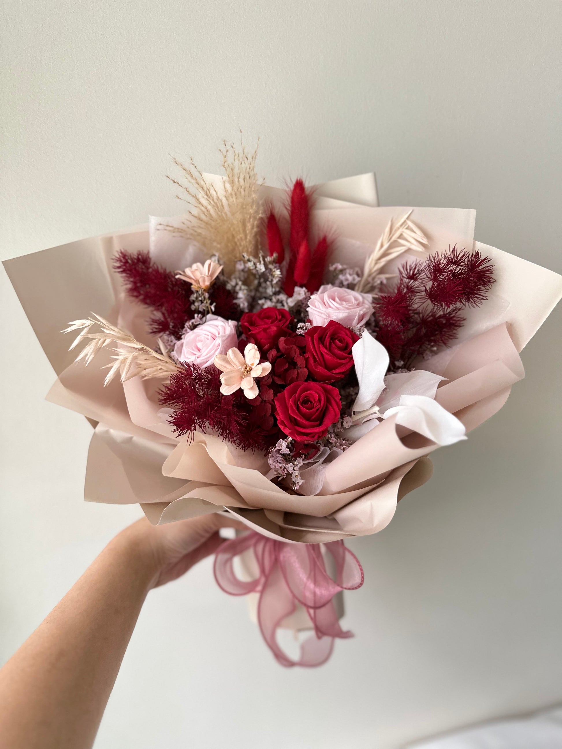 Valentine’s Day red and pink rose bouquet