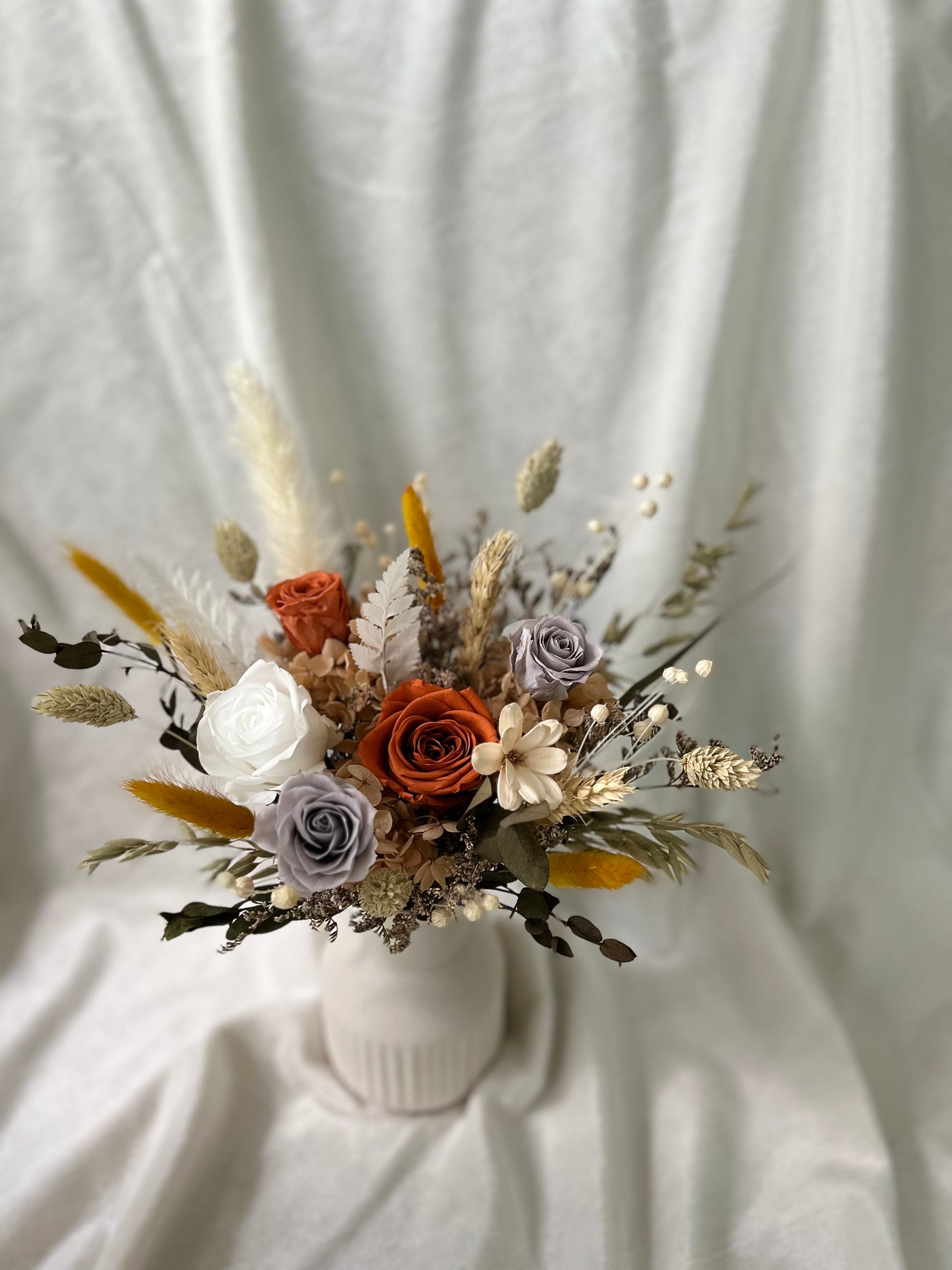 Rustic flower vase arrangement