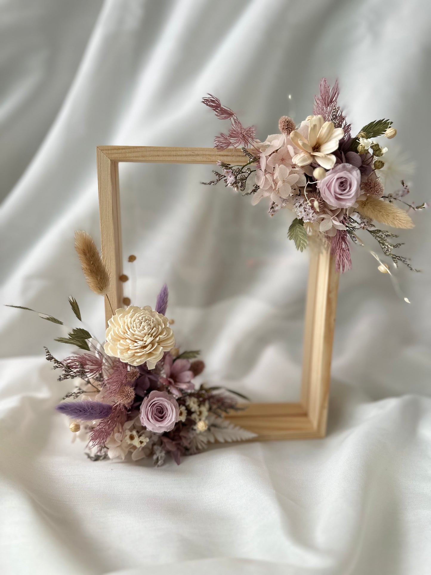 Lilac preserved flower photo frame